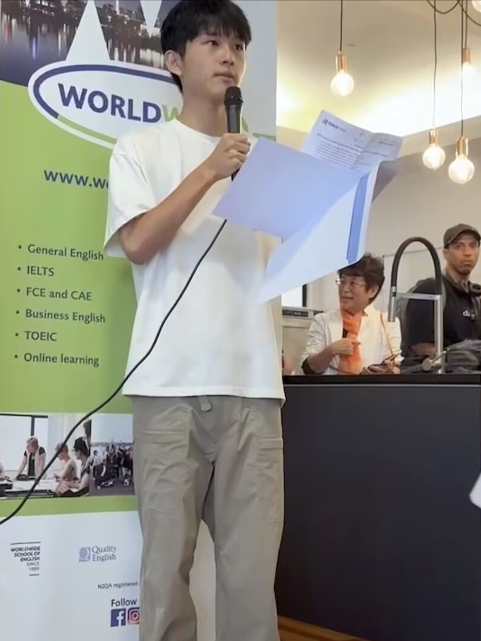 胡立安分享學海築夢計畫提供理論與實務並重的學習機會，同時能結交益友增廣見聞。