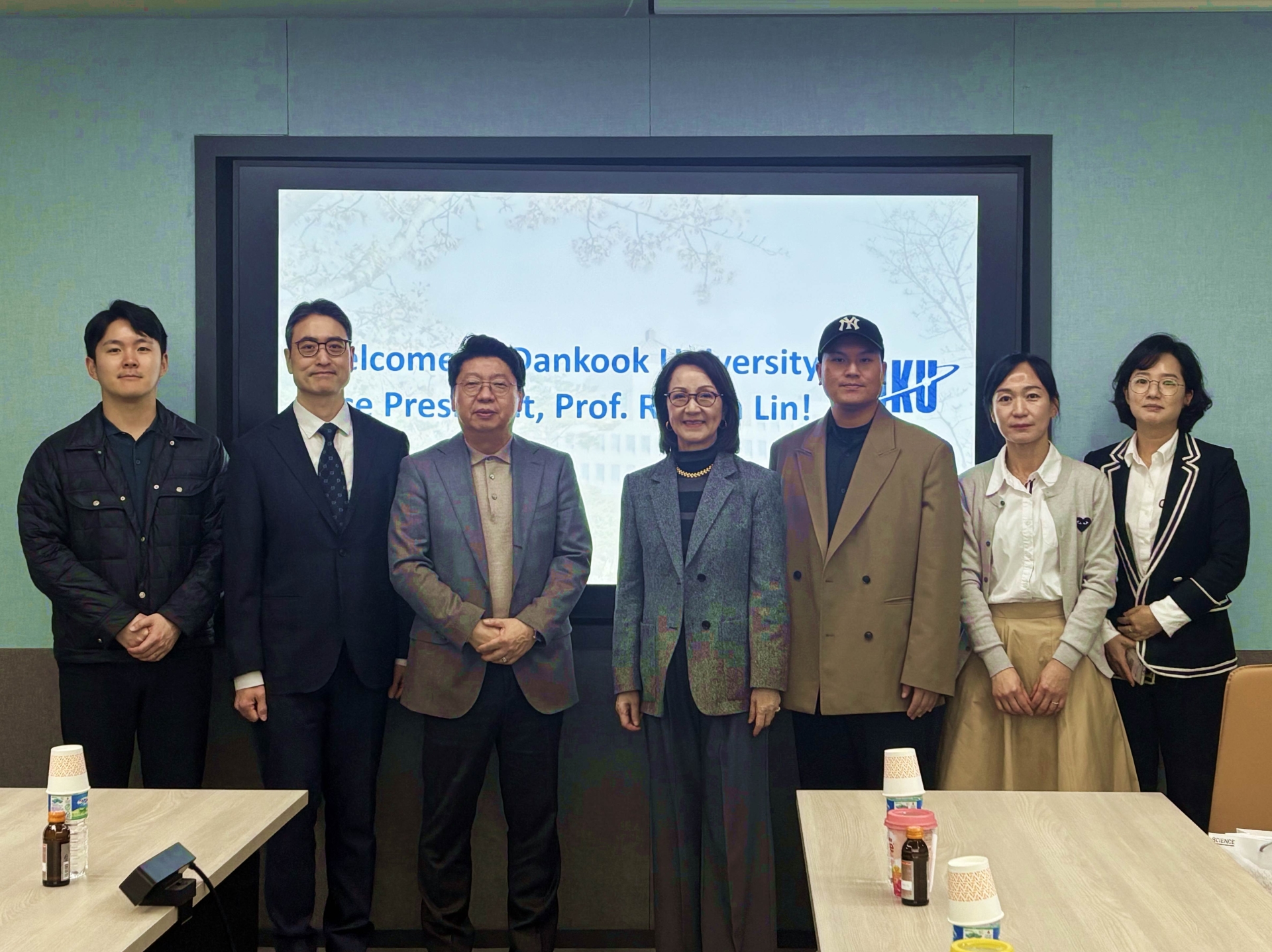林副校長團隊參訪檀國大學。