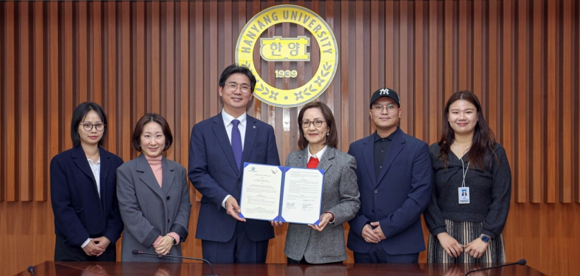 龍華科大副校長林如貞(右3)與韓國漢陽大學簽署MOU,共同攜手培育人才。