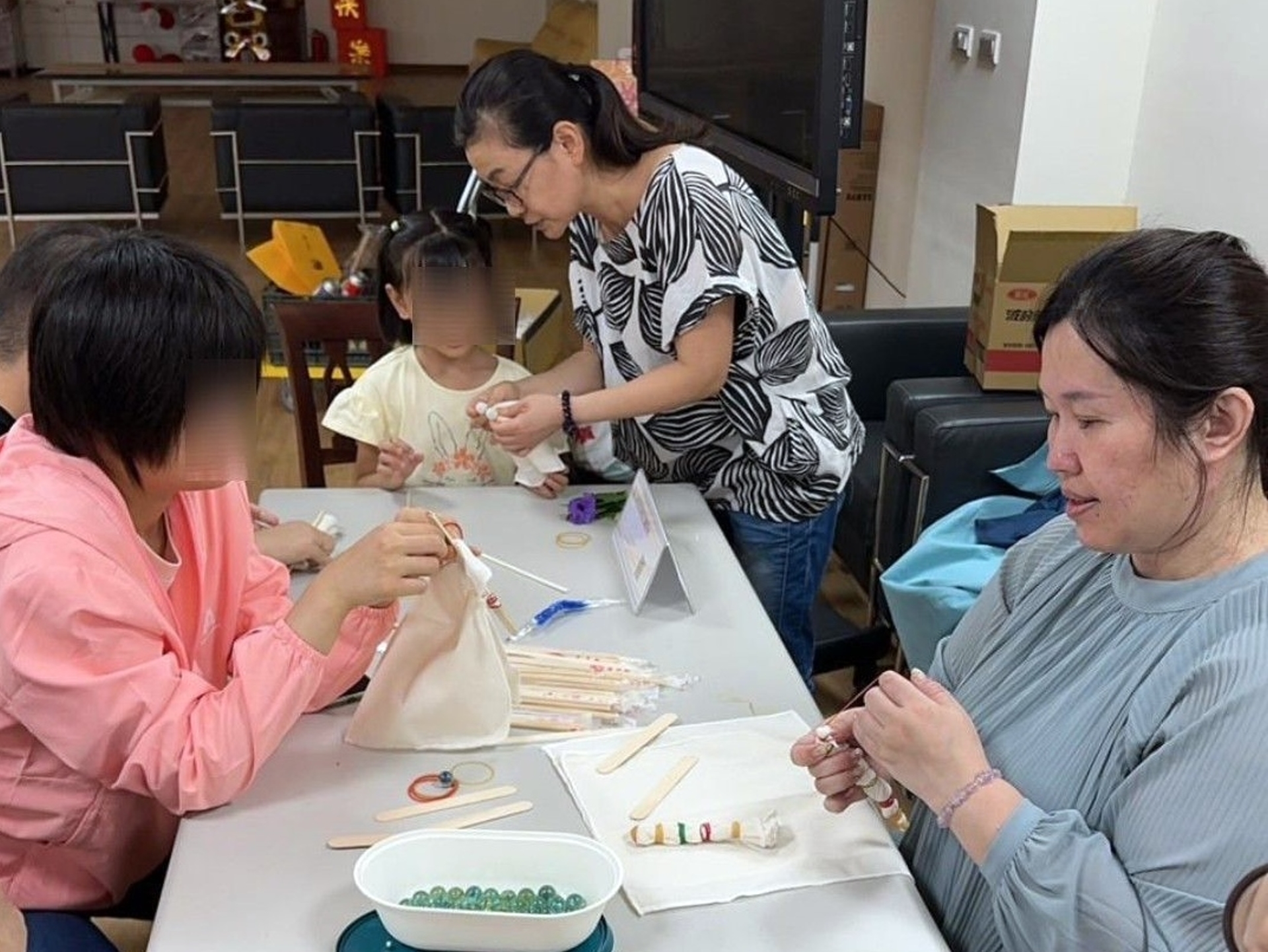 香草體驗課程激發自然環境的興趣。